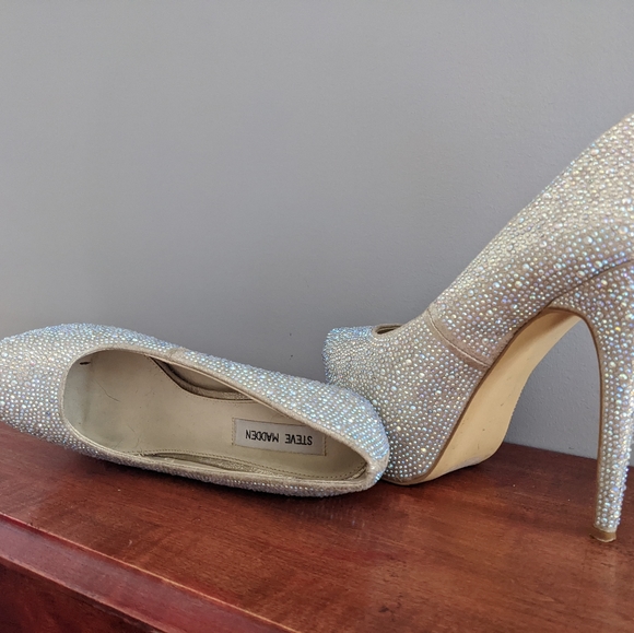 High heels - Picture 2 of 4